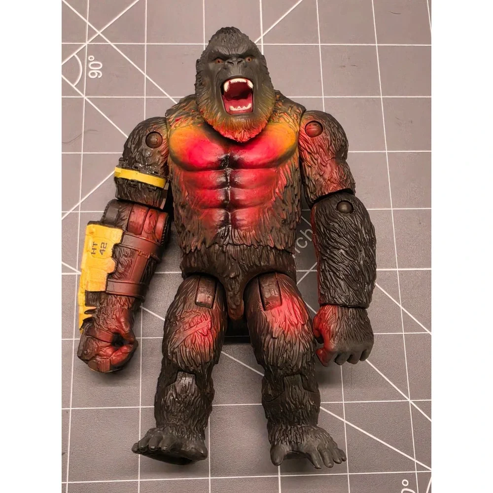 Playmates Godzilla x Kong The New Empire Kong with B.E.A.S.T. Glove 6in Figure